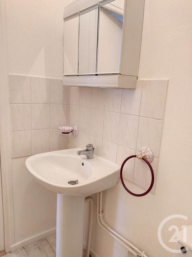 Appartement F2 &agrave; louer - 2 pi&egrave;ces - 30,51 m2 - Chalons En Champagne - 51 - CHAMPAGNE-ARDENNE