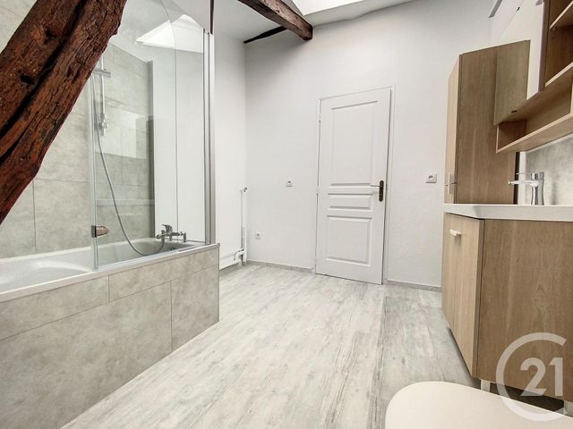 Appartement Duplex &agrave; louer - 3 pi&egrave;ces - 74,26 m2 - Chalons En Champagne - 51 - CHAMPAGNE-ARDENNE