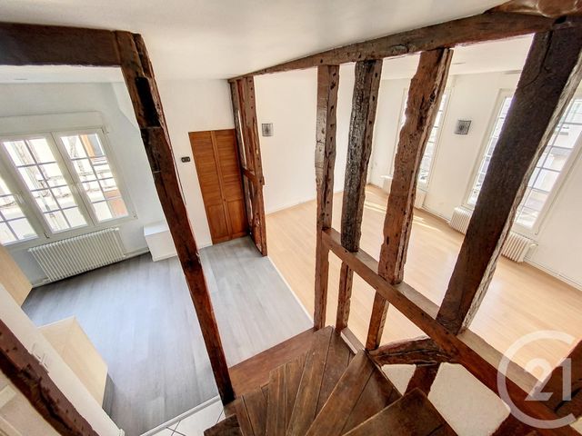 Appartement Duplex &agrave; louer - 3 pi&egrave;ces - 74,26 m2 - Chalons En Champagne - 51 - CHAMPAGNE-ARDENNE