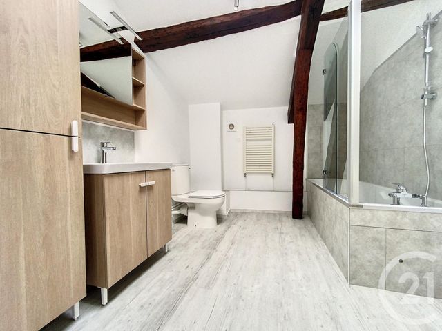 Appartement Duplex &agrave; louer - 3 pi&egrave;ces - 74,26 m2 - Chalons En Champagne - 51 - CHAMPAGNE-ARDENNE