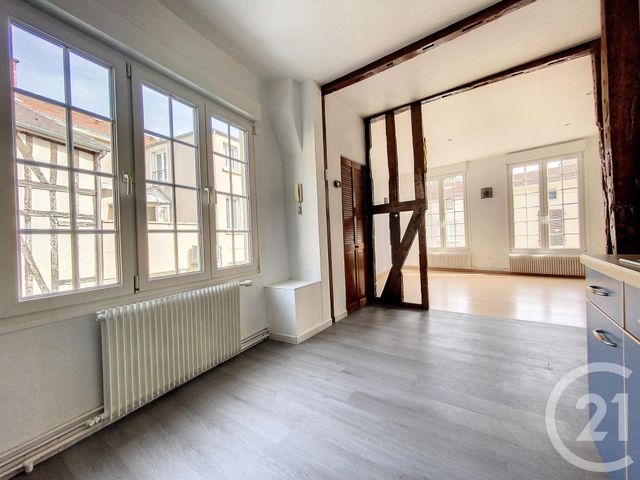 Appartement Duplex &agrave; louer - 3 pi&egrave;ces - 74,26 m2 - Chalons En Champagne - 51 - CHAMPAGNE-ARDENNE