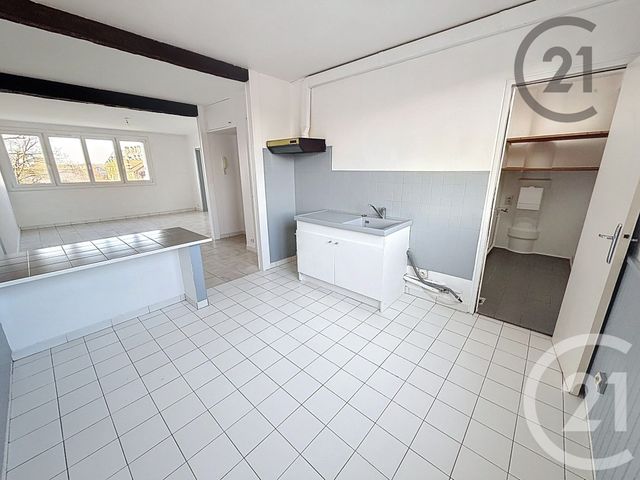 Appartement F4 &agrave; vendre - 4 pi&egrave;ces - 77,82 m2 - Chalons En Champagne - 51 - CHAMPAGNE-ARDENNE