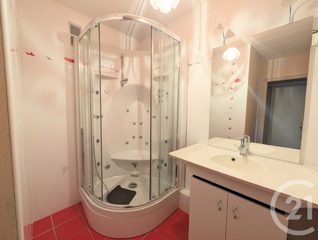 Appartement F5 &agrave; vendre - 5 pi&egrave;ces - 87,90 m2 - Chalons En Champagne - 51 - CHAMPAGNE-ARDENNE