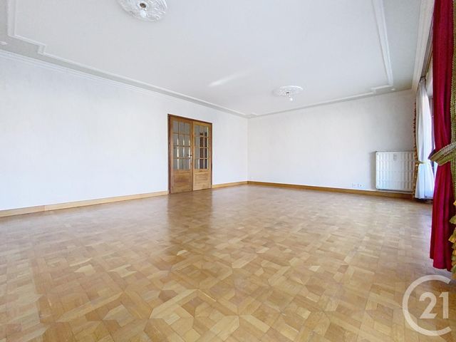 Appartement F4 &agrave; louer - 4 pi&egrave;ces - 110,22 m2 - Chalons En Champagne - 51 - CHAMPAGNE-ARDENNE