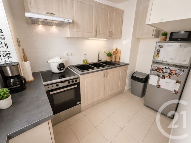 Appartement F4 &agrave; vendre - 4 pi&egrave;ces - 77,28 m2 - Chalons En Champagne - 51 - CHAMPAGNE-ARDENNE