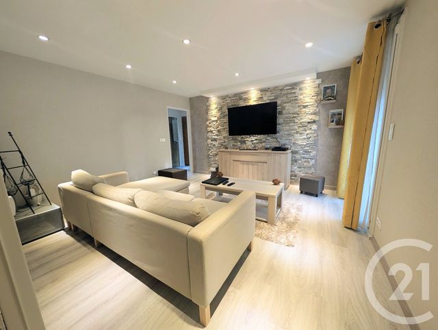 Appartement F3 &agrave; vendre - 4 pi&egrave;ces - 73,70 m2 - Fagnieres - 51 - CHAMPAGNE-ARDENNE