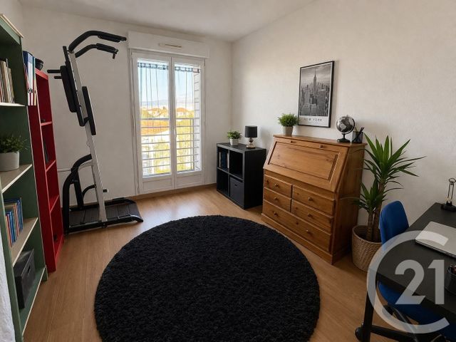 Appartement F4 &agrave; vendre - 4 pi&egrave;ces - 68,89 m2 - Chalons En Champagne - 51 - CHAMPAGNE-ARDENNE