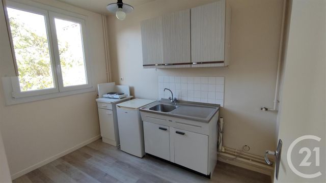 Appartement F1 &agrave; vendre - 1 pi&egrave;ce - 28,47 m2 - Chalons En Champagne - 51 - CHAMPAGNE-ARDENNE
