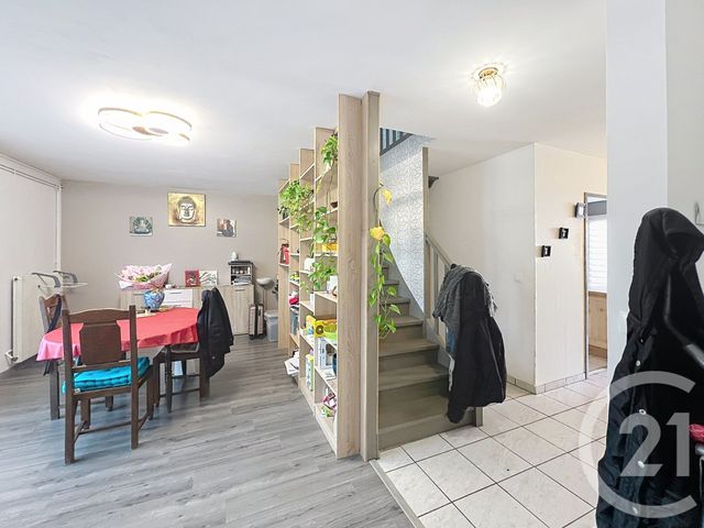 Maison &agrave; louer - 4 pi&egrave;ces - 97,57 m2 - Sezanne - 51 - CHAMPAGNE-ARDENNE
