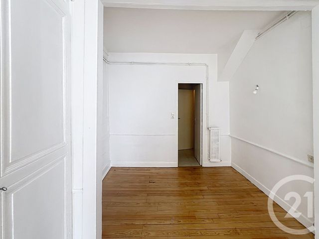 Appartement Studio &agrave; louer - 1 pi&egrave;ce - 35,70 m2 - Chalons En Champagne - 51 - CHAMPAGNE-ARDENNE