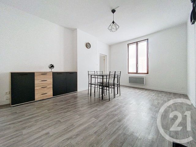 Appartement &agrave; louer - 3 pi&egrave;ces - 77,86 m2 - Chalons En Champagne - 51 - CHAMPAGNE-ARDENNE
