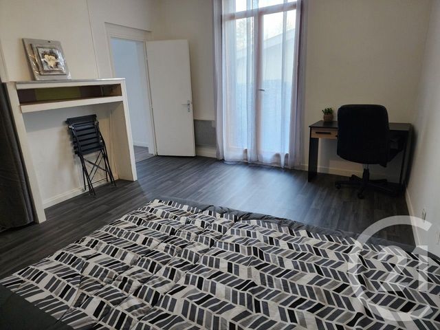 Appartement &agrave; louer - 3 pi&egrave;ces - 77,86 m2 - Chalons En Champagne - 51 - CHAMPAGNE-ARDENNE