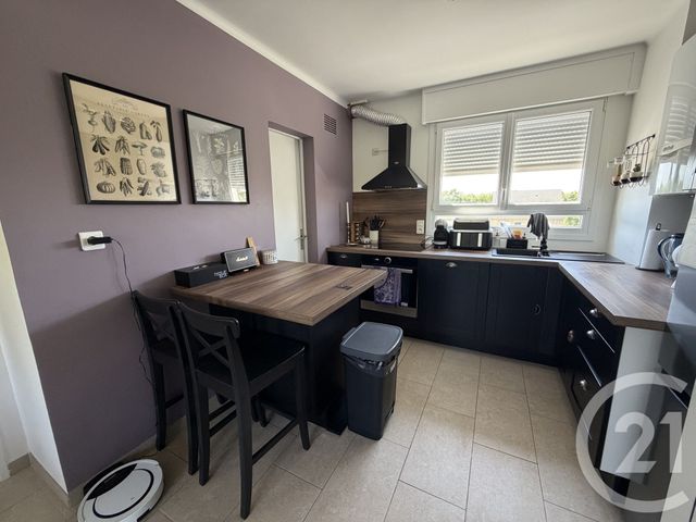 Appartement F4 &agrave; vendre - 4 pi&egrave;ces - 70 m2 - Chalons En Champagne - 51 - CHAMPAGNE-ARDENNE