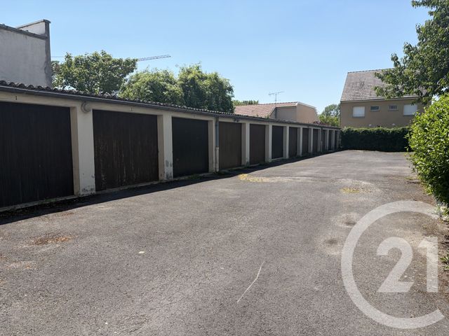 Appartement F4 &agrave; vendre - 4 pi&egrave;ces - 70 m2 - Chalons En Champagne - 51 - CHAMPAGNE-ARDENNE
