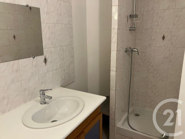 Appartement F4 &agrave; vendre - 5 pi&egrave;ces - 81 m2 - Chalons En Champagne - 51 - CHAMPAGNE-ARDENNE