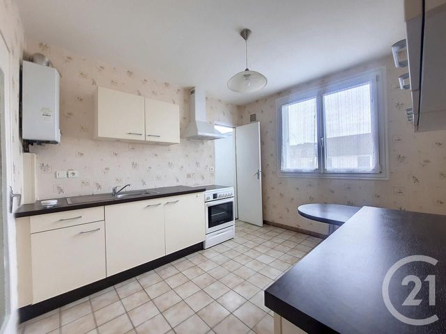 Appartement F3 &agrave; louer - 3 pi&egrave;ces - 65,33 m2 - Chalons En Champagne - 51 - CHAMPAGNE-ARDENNE