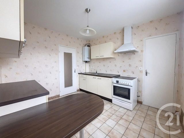Appartement F3 &agrave; louer - 3 pi&egrave;ces - 65,33 m2 - Chalons En Champagne - 51 - CHAMPAGNE-ARDENNE