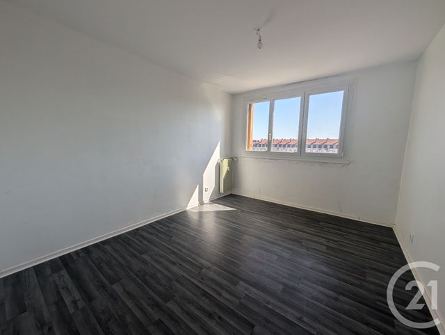 Appartement F4 &agrave; vendre - 4 pi&egrave;ces - 70,40 m2 - Chalons En Champagne - 51 - CHAMPAGNE-ARDENNE