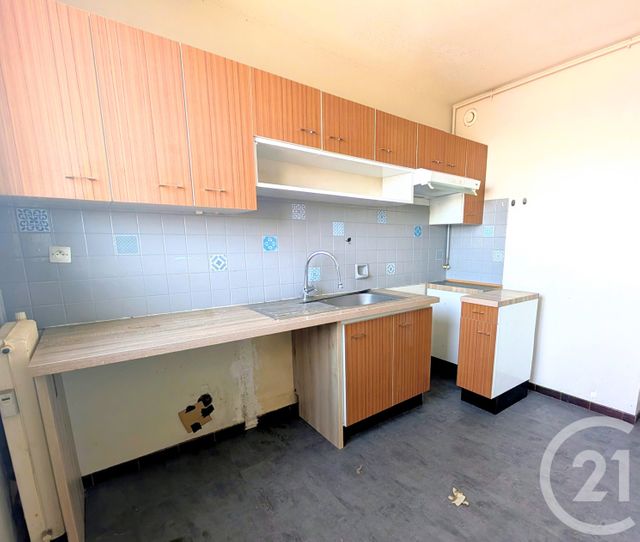 Appartement F4 &agrave; vendre - 4 pi&egrave;ces - 70,40 m2 - Chalons En Champagne - 51 - CHAMPAGNE-ARDENNE