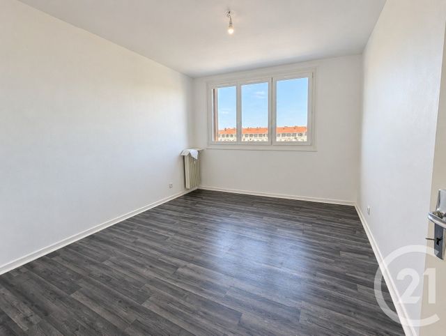 Appartement F4 &agrave; vendre - 4 pi&egrave;ces - 70,40 m2 - Chalons En Champagne - 51 - CHAMPAGNE-ARDENNE