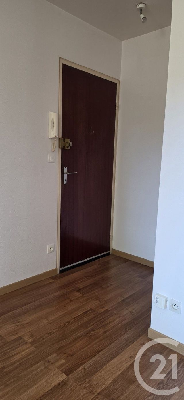 Appartement F1 &agrave; vendre - 2 pi&egrave;ces - 27,77 m2 - Chalons En Champagne - 51 - CHAMPAGNE-ARDENNE