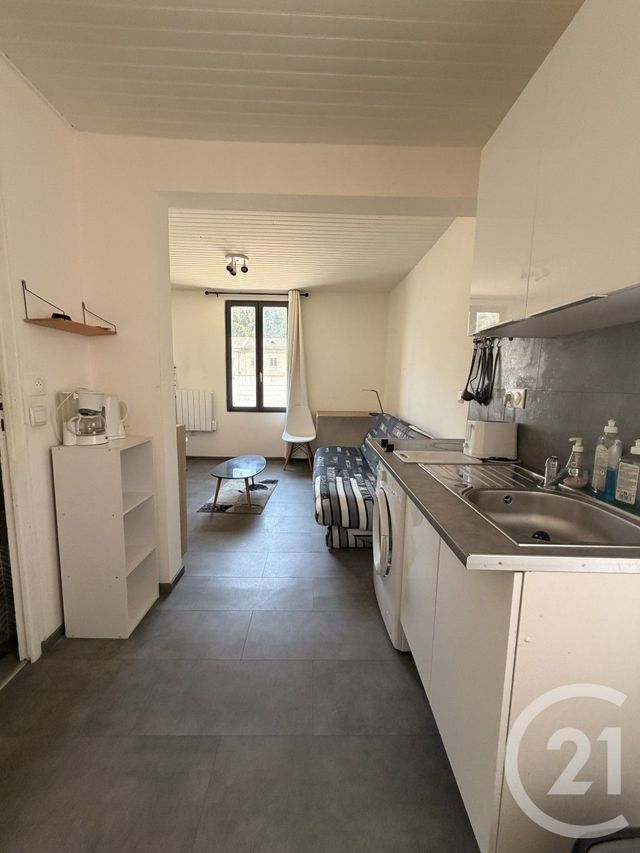 Appartement Studio &agrave; louer - 1 pi&egrave;ce - 18,92 m2 - Chalons En Champagne - 51 - CHAMPAGNE-ARDENNE