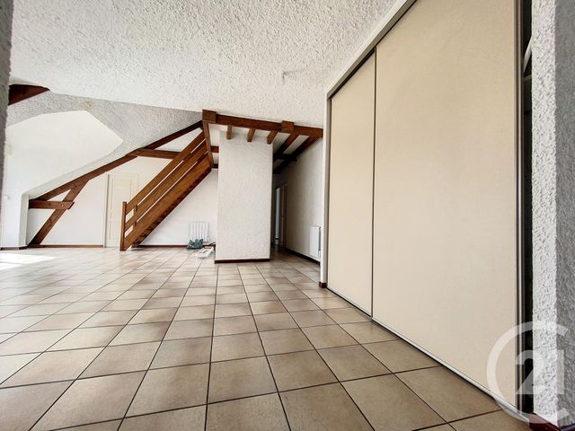 Appartement F4 &agrave; louer - 4 pi&egrave;ces - 97,37 m2 - Chalons En Champagne - 51 - CHAMPAGNE-ARDENNE
