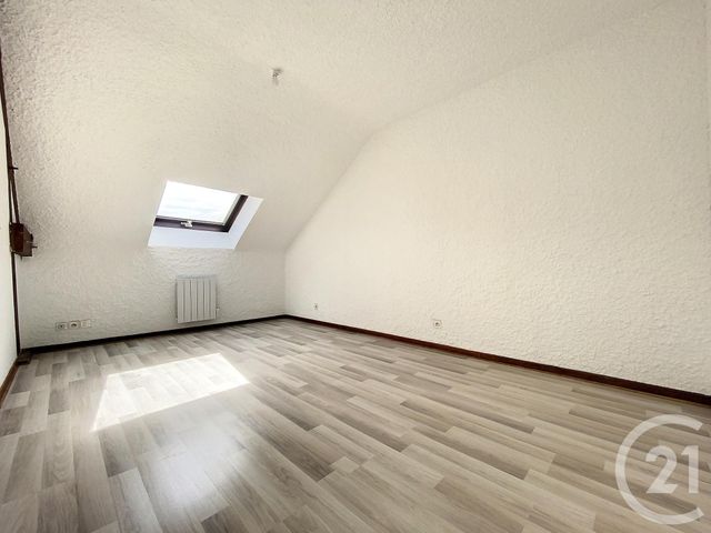 Appartement F4 &agrave; louer - 4 pi&egrave;ces - 97,37 m2 - Chalons En Champagne - 51 - CHAMPAGNE-ARDENNE