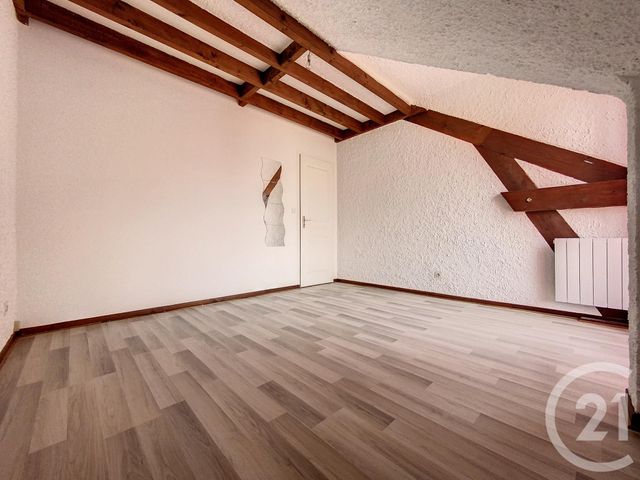 Appartement F4 &agrave; louer - 4 pi&egrave;ces - 97,37 m2 - Chalons En Champagne - 51 - CHAMPAGNE-ARDENNE