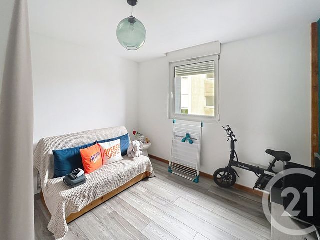 Appartement &agrave; louer - 3 pi&egrave;ces - 75,82 m2 - Chalons En Champagne - 51 - CHAMPAGNE-ARDENNE