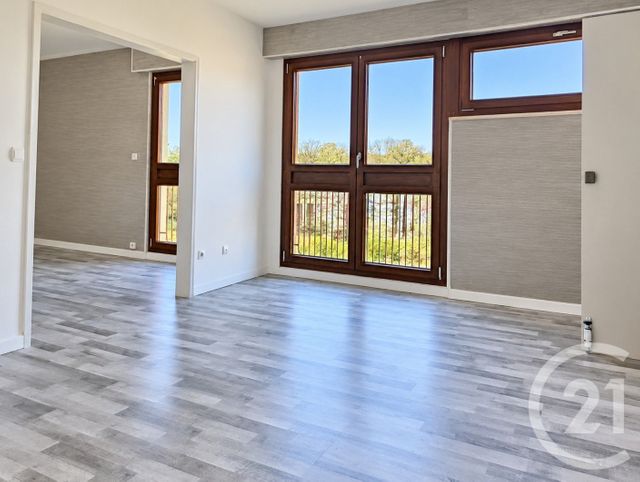 Appartement F3 &agrave; vendre - 4 pi&egrave;ces - 71,89 m2 - Chalons En Champagne - 51 - CHAMPAGNE-ARDENNE