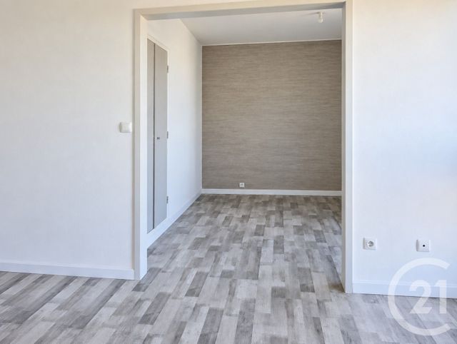 Appartement F3 &agrave; vendre - 4 pi&egrave;ces - 71,89 m2 - Chalons En Champagne - 51 - CHAMPAGNE-ARDENNE