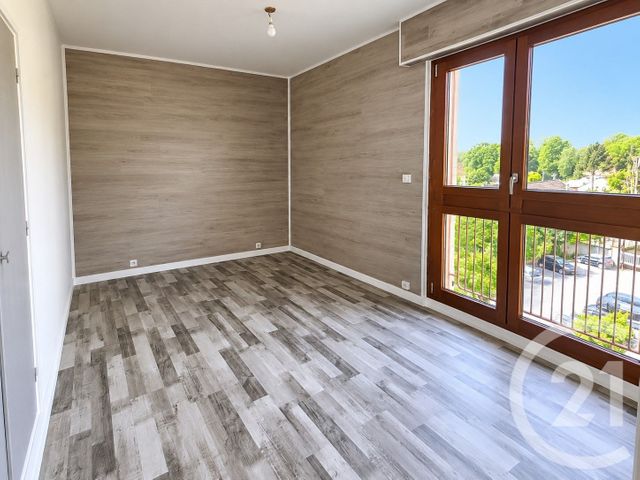 Appartement F3 &agrave; vendre - 4 pi&egrave;ces - 71,89 m2 - Chalons En Champagne - 51 - CHAMPAGNE-ARDENNE