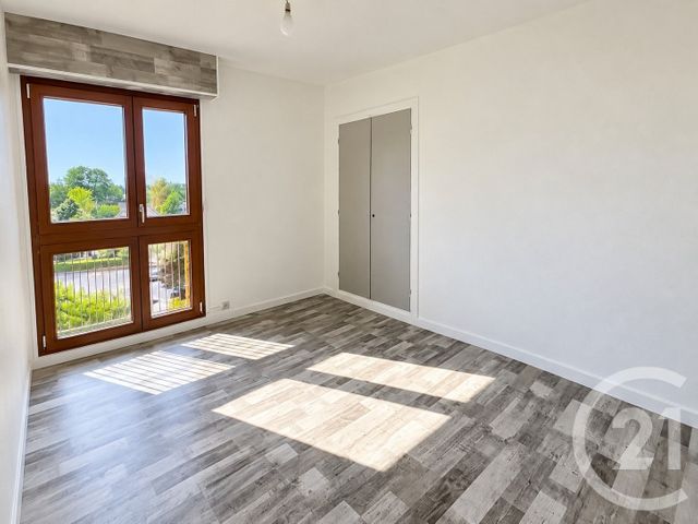 Appartement F3 &agrave; vendre - 4 pi&egrave;ces - 71,89 m2 - Chalons En Champagne - 51 - CHAMPAGNE-ARDENNE