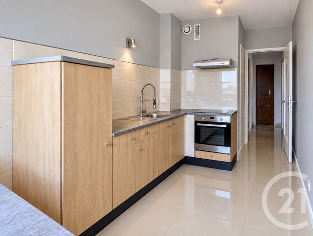 Appartement F3 &agrave; vendre - 4 pi&egrave;ces - 71,89 m2 - Chalons En Champagne - 51 - CHAMPAGNE-ARDENNE