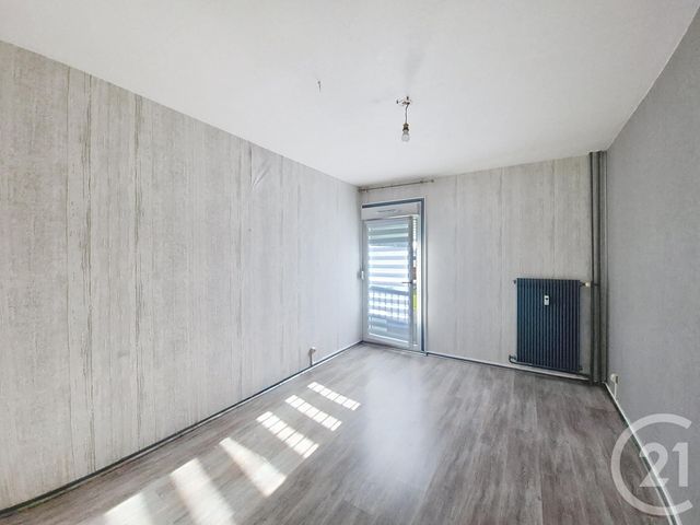 Appartement F4 &agrave; vendre - 4 pi&egrave;ces - 79,66 m2 - Vittel - 88 - LORRAINE