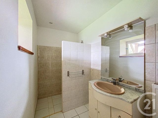 Appartement F2 &agrave; louer - 2 pi&egrave;ces - 56,54 m2 - Contrexeville - 88 - LORRAINE