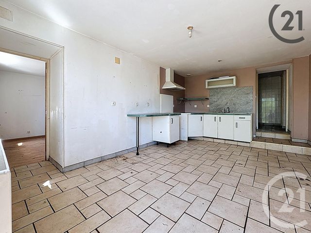 Appartement &agrave; vendre - 20 pi&egrave;ces - 250 m2 - Darney - 88 - LORRAINE