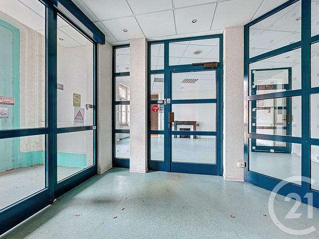 Maison à vendre - 18 pièces - 565 m2 - Mirecourt - 88 - LORRAINE