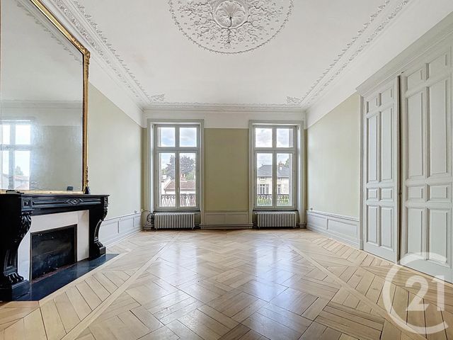 Maison à vendre - 18 pièces - 565 m2 - Mirecourt - 88 - LORRAINE