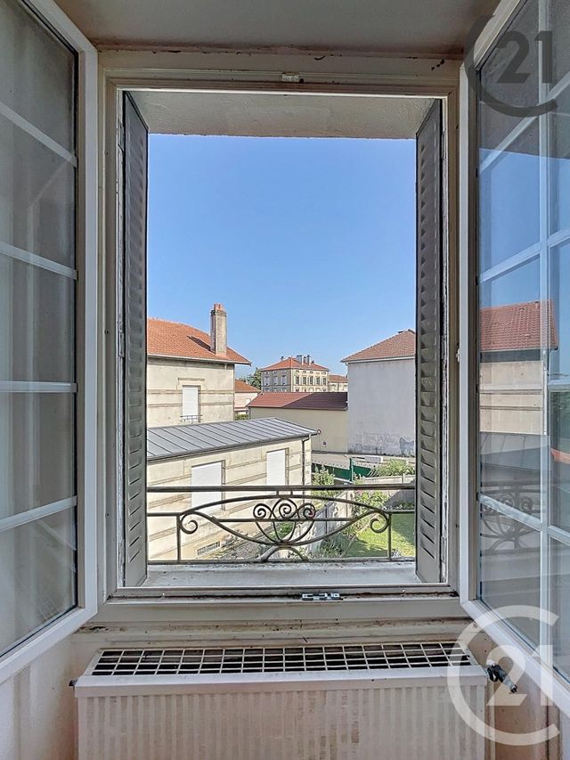 Appartement Studio &agrave; vendre - 1 pi&egrave;ce - 22,12 m2 - Mirecourt - 88 - LORRAINE