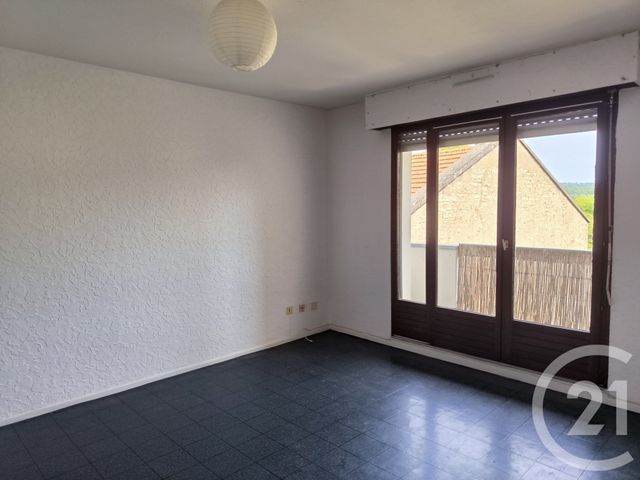 Afficher la photo en grand Appartement F2 à louer - 2 pièces - 49,09 m2 - Mirecourt - 88 - LORRAINE