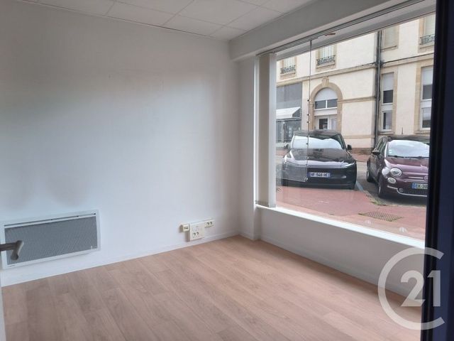 Appartement Local à louer - 3 pièces - 61 m2 - Vittel - 88 - LORRAINE