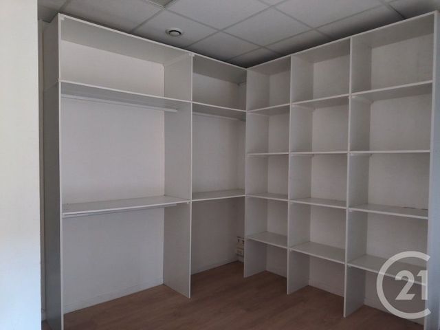 Appartement Local à louer - 3 pièces - 61 m2 - Vittel - 88 - LORRAINE