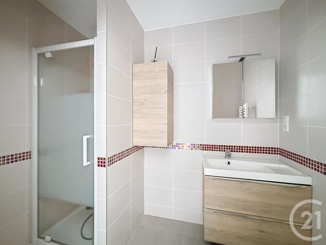 Appartement Duplex à louer - 2 pièces - 53,80 m2 - Graffigny Chemin - 52 - CHAMPAGNE-ARDENNE