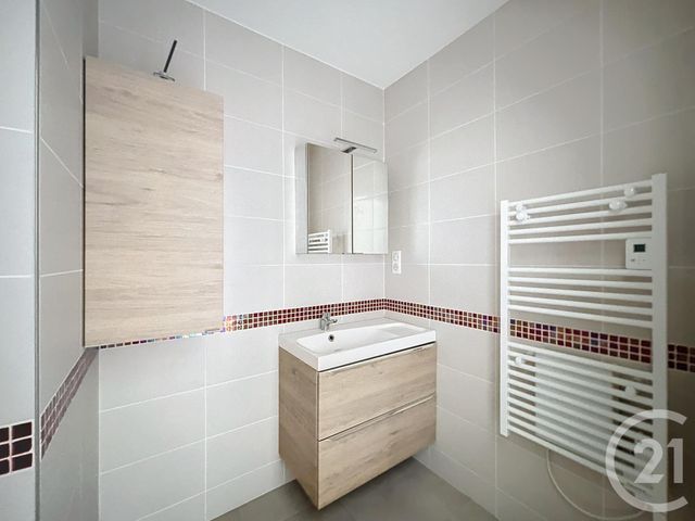 Appartement Duplex à louer - 2 pièces - 53,80 m2 - Graffigny Chemin - 52 - CHAMPAGNE-ARDENNE