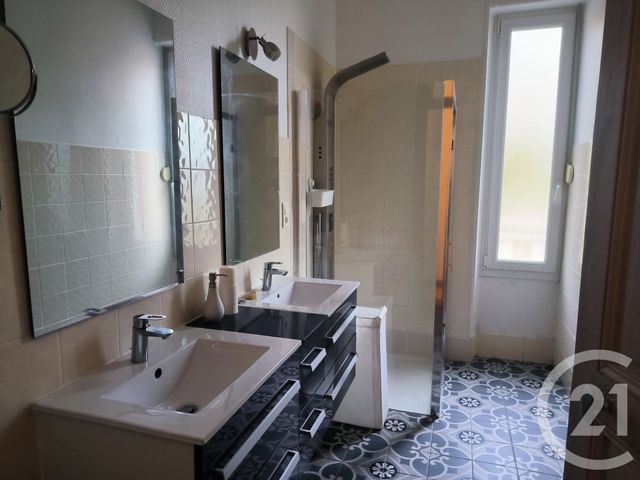 Appartement F5 à louer - 5 pièces - 95 m2 - Vittel - 88 - LORRAINE