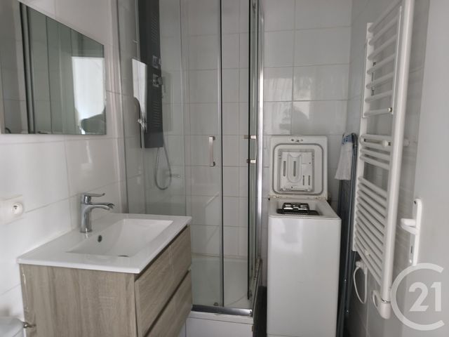 Appartement Studio &agrave; louer - 1 pi&egrave;ce - 28 m2 - Vittel - 88 - LORRAINE