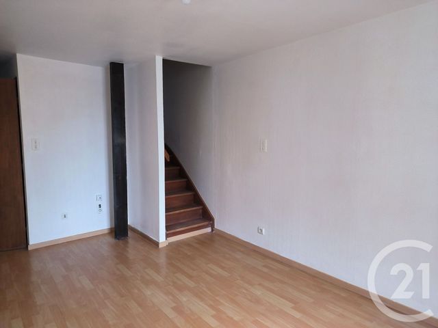 Appartement F3 &agrave; louer - 3 pi&egrave;ces - 51 m2 - Mirecourt - 88 - LORRAINE