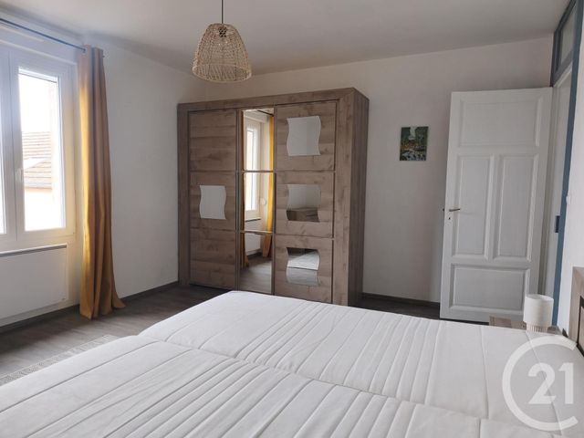 Appartement F5 &agrave; louer - 5 pi&egrave;ces - 127 m2 - Vittel - 88 - LORRAINE